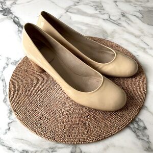 Stuart Weitzman Beige Patent Leather US 10